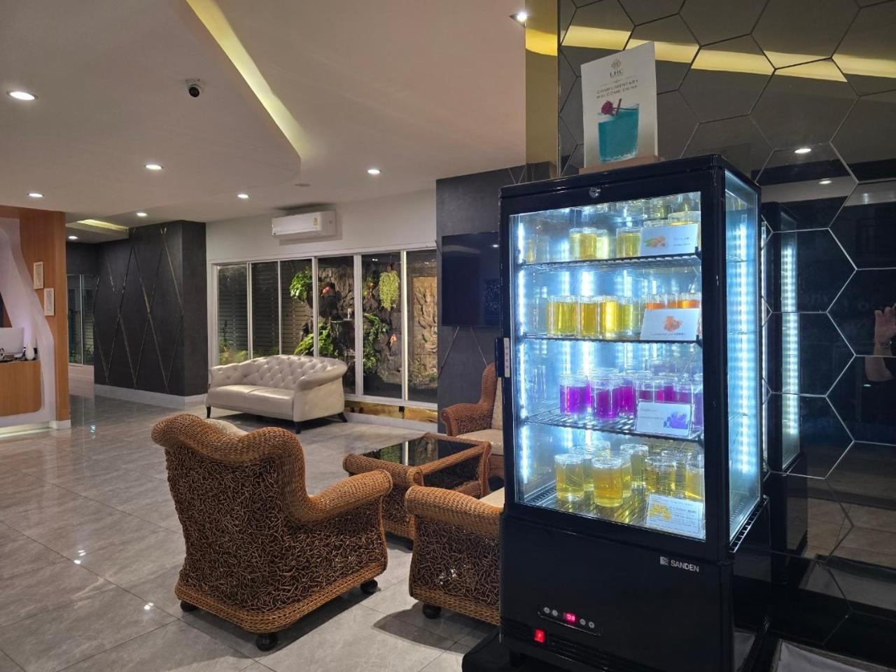 Lhc Hotel And Resort パッタヤー エクステリア 写真